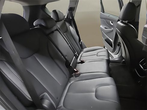Used 2020 Hyundai Santa Fe Limited image 18