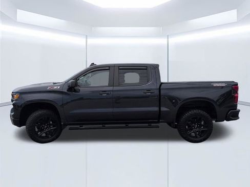 Used 2022 Chevrolet Silverado 1500 Custom Trail Boss AWD/4WD image 12