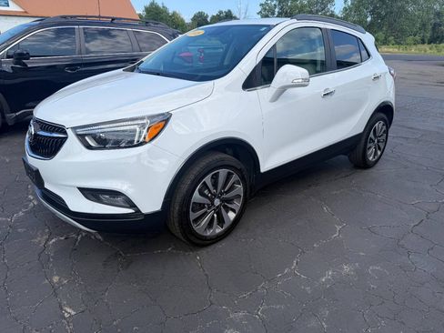 Used 2018 Buick Encore Essence AWD/4WD image 3