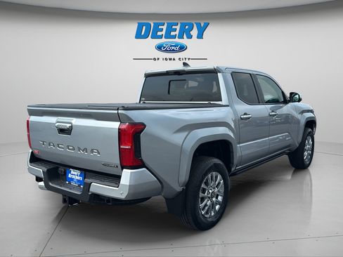 Used 2025 Toyota Tacoma Limited AWD/4WD image 14