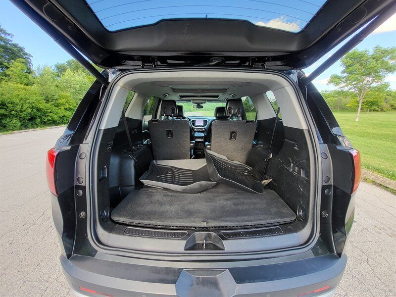Used 2018 GMC Acadia SLT AWD/4WD image 11
