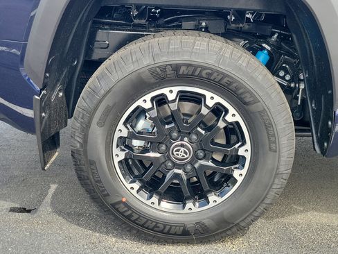 New 2026 Toyota Tundra SR5 AWD/4WD image 6