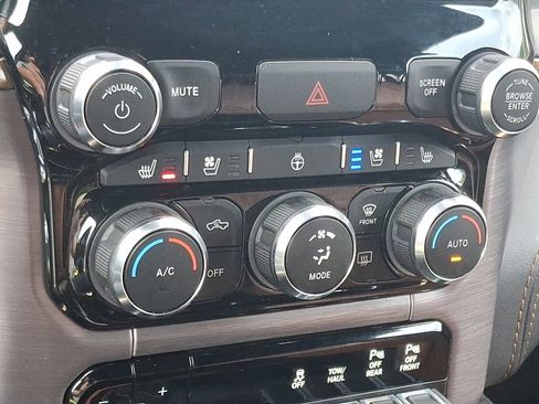 Certified 2022 RAM 1500 Limited w/ Bed Utility Group image 16