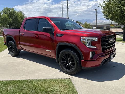 Used 2021 GMC Sierra 1500 Elevation w/ X31 Off-Road Package AWD/4WD image 7