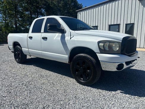 Used 2009 Dodge Ram 2500 Truck SLT RWD image 3