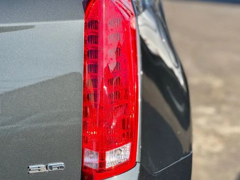 Used 2015 Cadillac SRX Luxury w/ Driver Awareness Package image 5