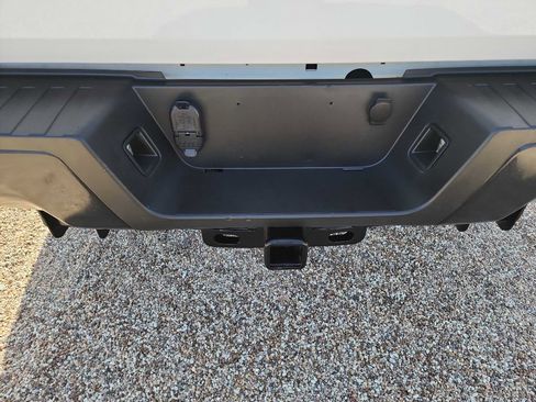 Used 2021 Ford F250 XL w/ Power Equipment Group RWD image 8