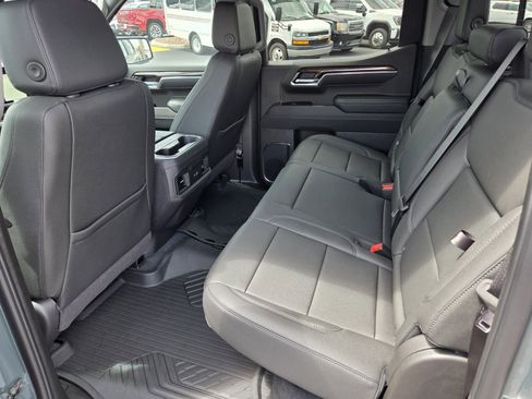 New 2026 Chevrolet Silverado 1500 LT Trail Boss w/ LT Trail Boss Premium Package AWD/4WD image 6