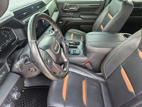 Used 2024 GMC Sierra 1500 AT4 w/ Technology Package AWD/4WD image 19