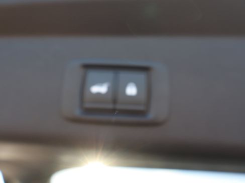 Used 2025 Mitsubishi Outlander SE image 28