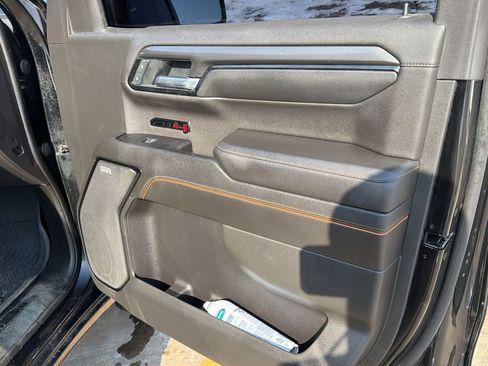 Used 2022 GMC Sierra 1500 AT4 w/ AT4 Preferred Package image 11