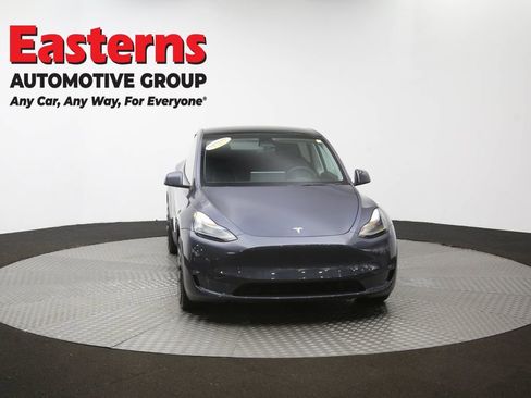 Used 2022 Tesla Model Y Performance image 46