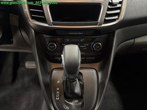 Used 2019 Ford Transit Connect XL FWD image 4