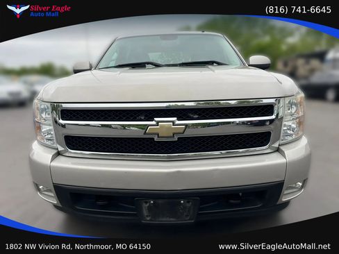 Used 2007 Chevrolet Silverado 1500 LTZ w/ Suspension Package, Off-Road" AWD/4WD image 4