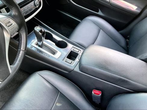 Used 2018 Nissan Altima 2.5 SR w/ SR Midnight Edition FWD image 17