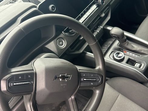 Used 2023 Chevrolet Colorado Trail Boss w/ Technology Package image 21