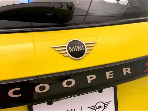 Certified 2025 MINI Cooper S image 7