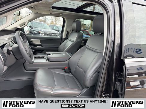 Used 2025 Ford Expedition Active image 20