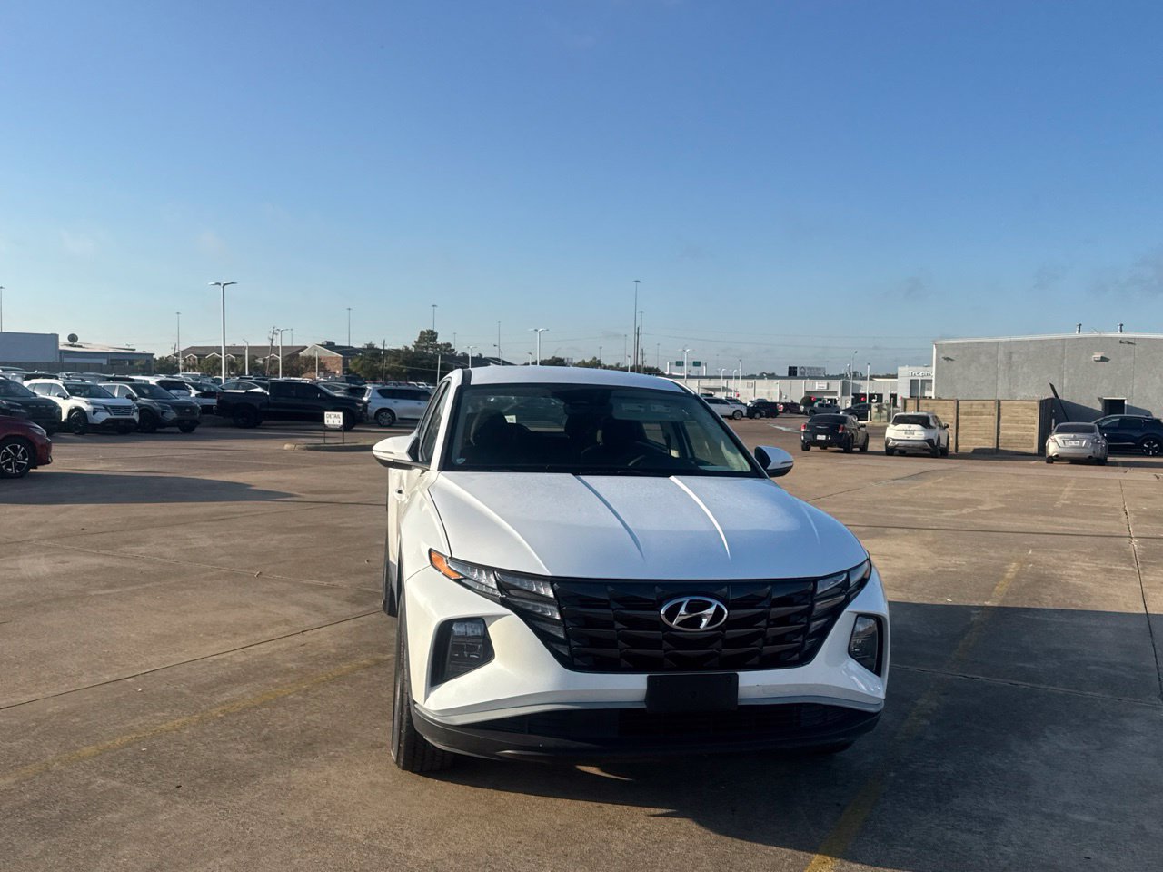 Used 2022 Hyundai Tucson SE w/ Cargo Package FWD image 7