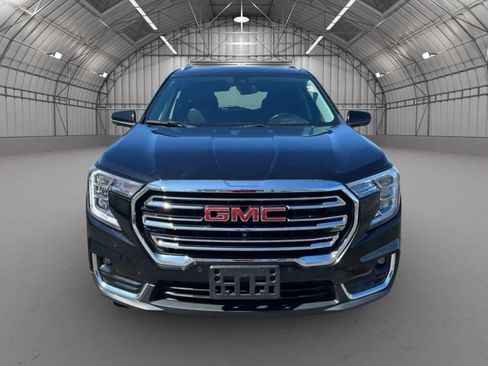 Used 2022 GMC Terrain SLT w/ Tech Package AWD/4WD image 2