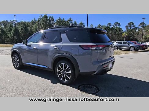 New 2026 Nissan Pathfinder Platinum w/ Cargo Package image 26