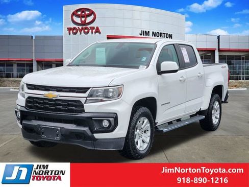 Used 2022 Chevrolet Colorado LT w/ LT Convenience Package AWD/4WD image 3