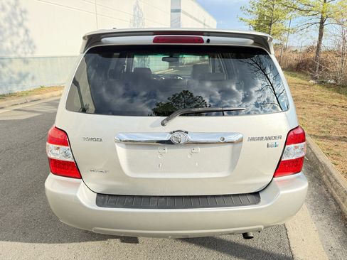 Used 2006 Toyota Highlander 4WD Hybrid image 11