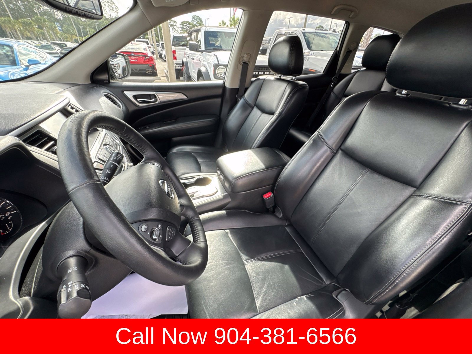 Used 2020 Nissan Pathfinder SL FWD image 16
