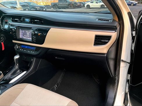 Used 2016 Toyota Corolla LE image 15