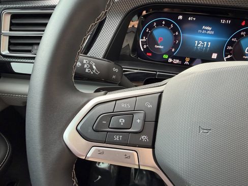 Used 2024 Volkswagen Atlas Cross Sport SEL image 30