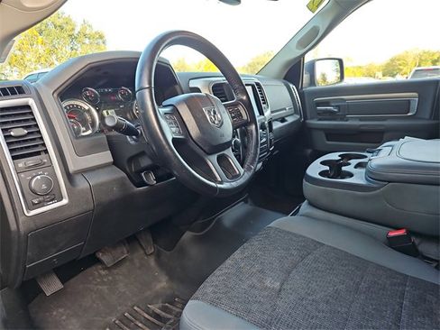 Used 2019 RAM 1500 Big Horn image 14