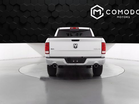 Used 2017 RAM 1500 Classic SLT w/ SLT Plus D￩cor Group image 4