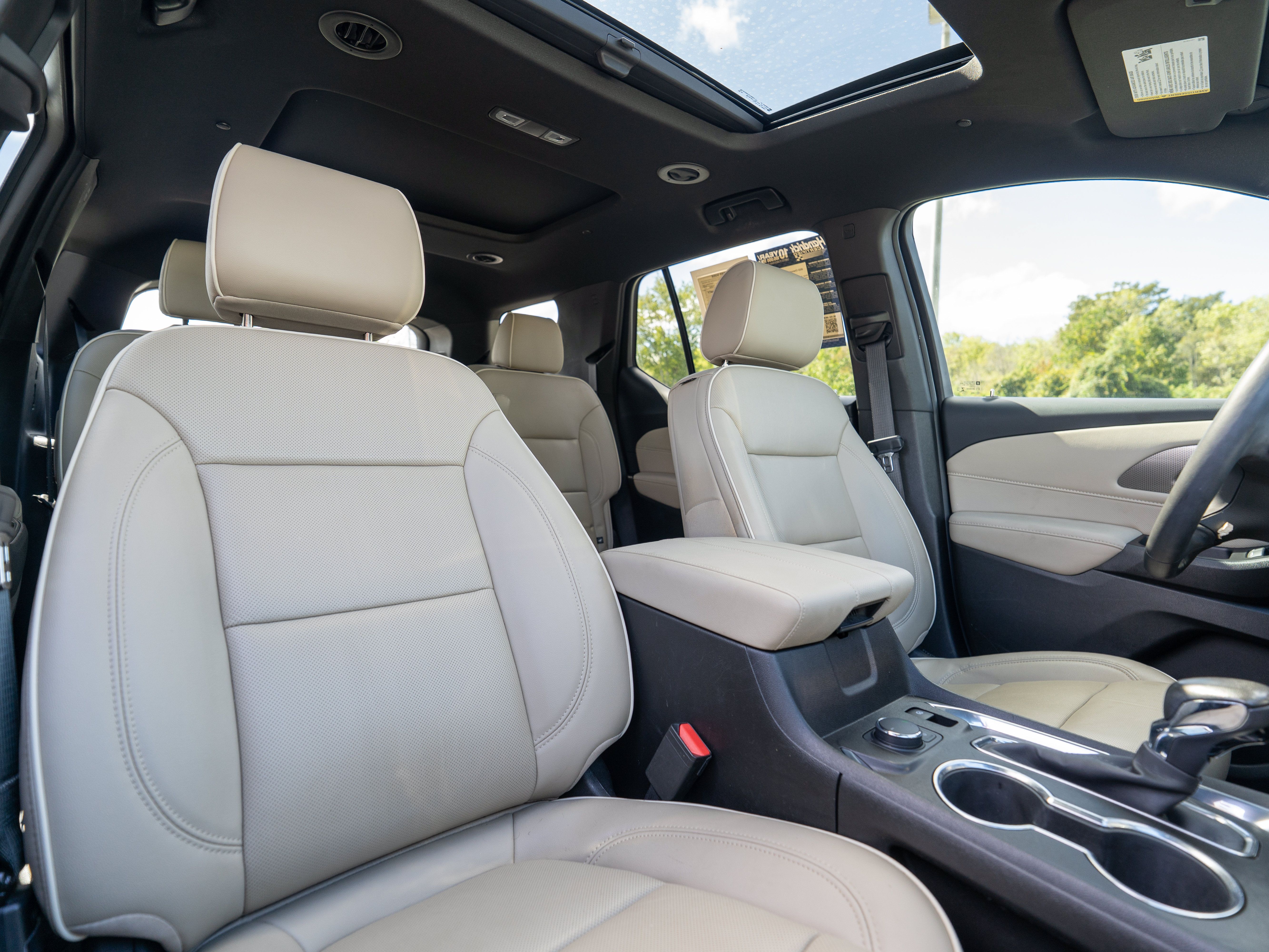 Used 2022 Chevrolet Traverse Premier w/ LPO, Floor Liner Package FWD image 12