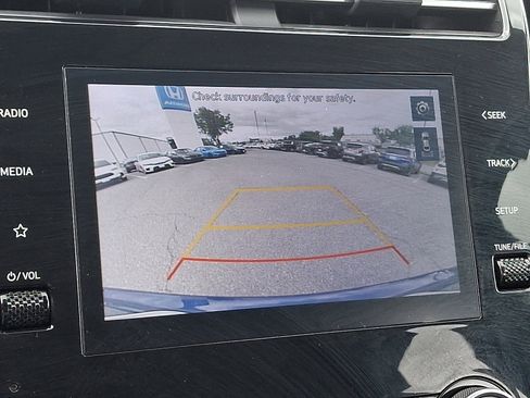 Used 2023 Hyundai Tucson SE FWD image 17