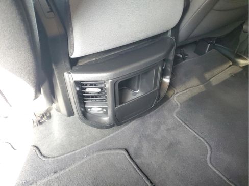 Used 2020 RAM 1500 Big Horn AWD/4WD image 11