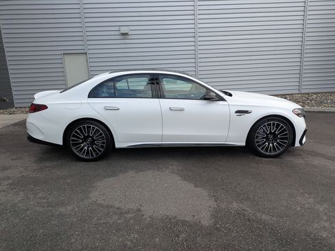 New 2026 Mercedes-Benz E 53 AMG e 4MATIC Sedan image 2