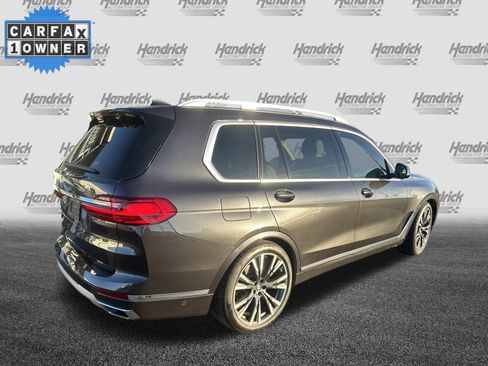 Used 2021 BMW X7 xDrive40i w/ Premium Package 2 image 10