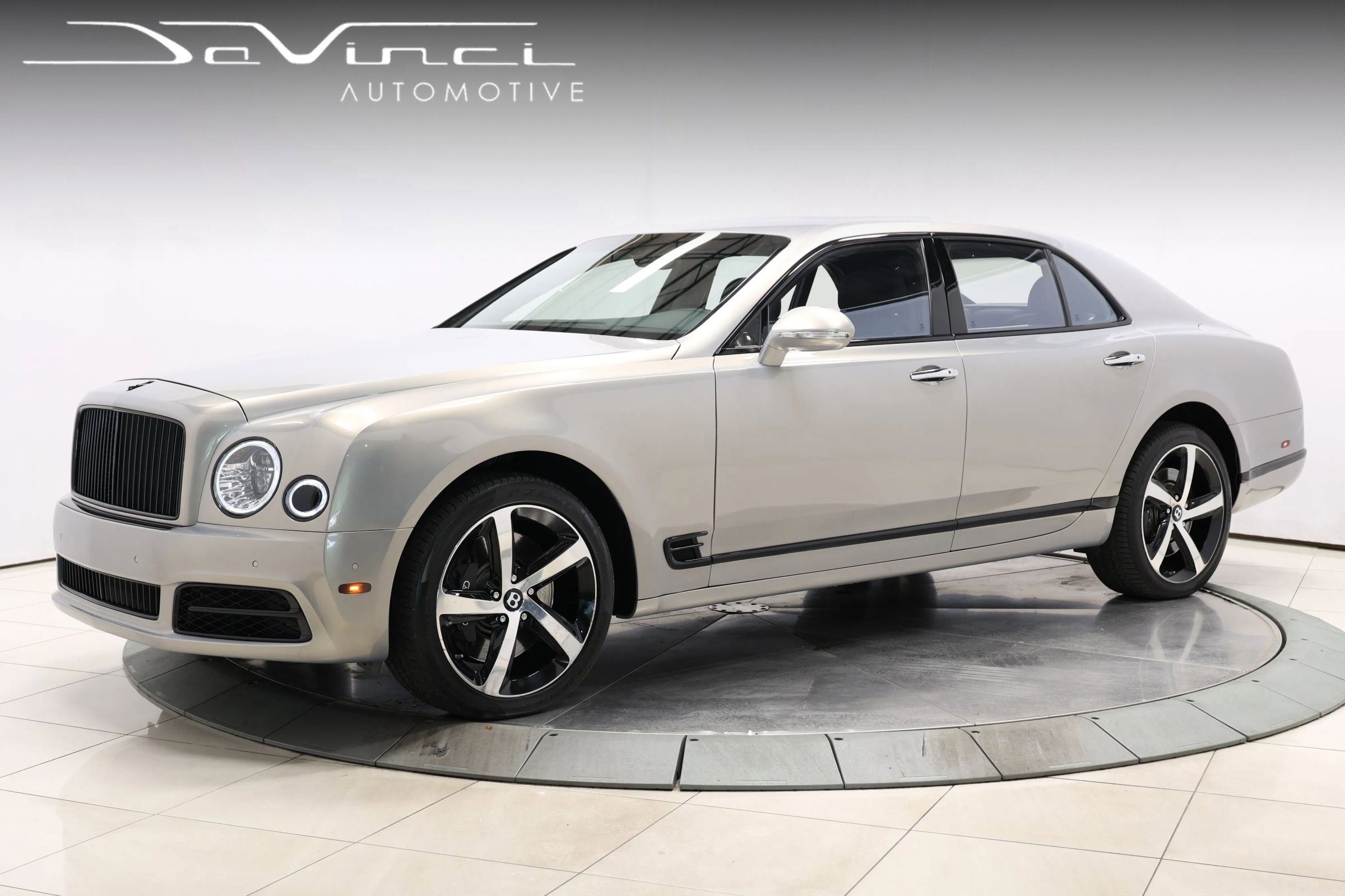 Used 2018 Bentley Mulsanne RWD image 1