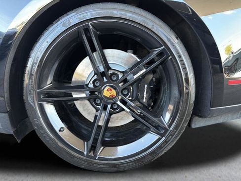 Used 2023 Porsche Taycan 4S w/ Premium Package image 15