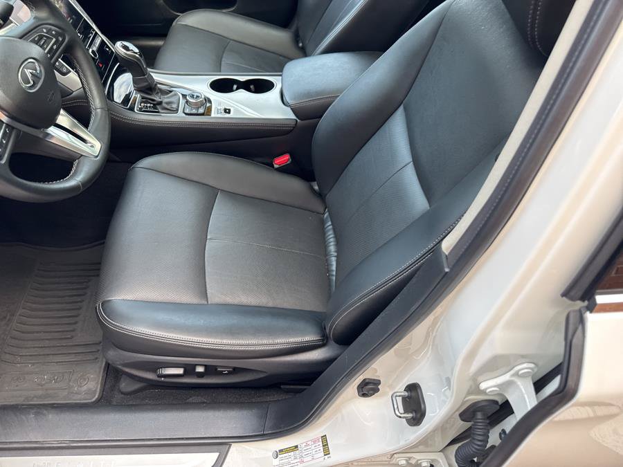 Used 2022 INFINITI Q50 Luxe w/ Cargo Package AWD/4WD image 19