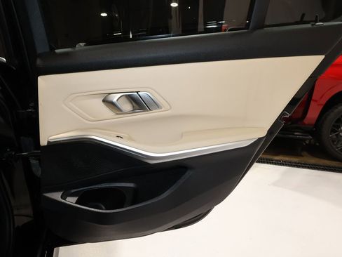 Used 2022 BMW 330e xDrive w/ Convenience Package image 19