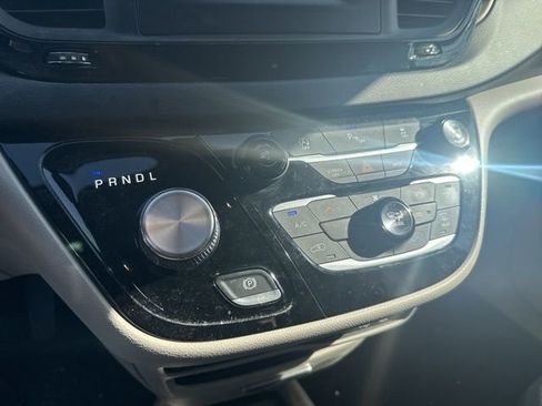 Used 2017 Chrysler Pacifica Touring Plus image 21