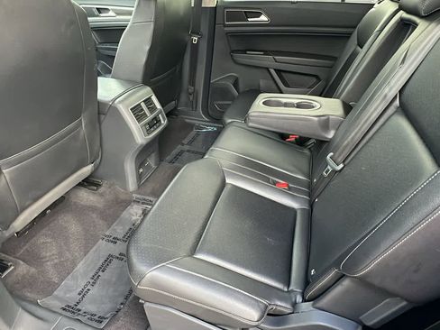 Used 2018 Volkswagen Atlas SEL image 24