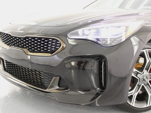 Used 2019 Kia Stinger GT image 21