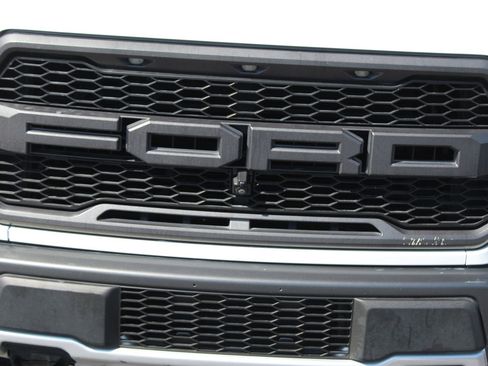 Used 2018 Ford F150 Raptor w/ Equipment Group 802A Luxury AWD/4WD image 10
