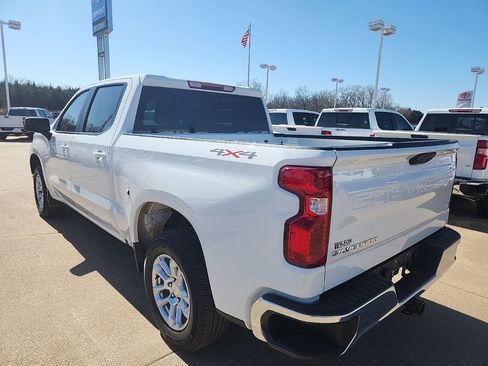 Used 2025 Chevrolet Silverado 1500 LT image 8