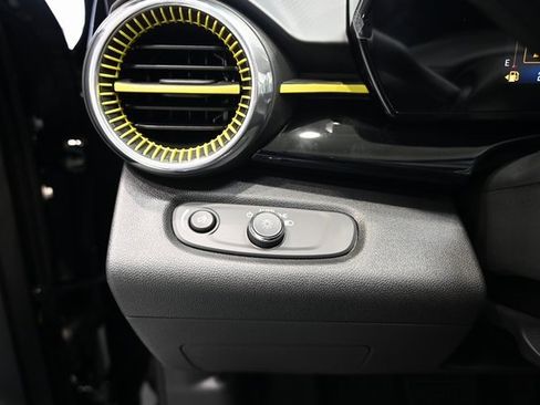 New 2026 Chevrolet Trax ACTIV w/ Driver Confidence Package image 23