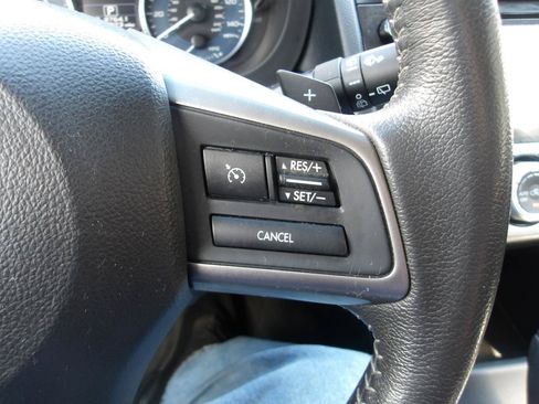 Used 2015 Subaru Crosstrek 2.0i Limited AWD/4WD image 17