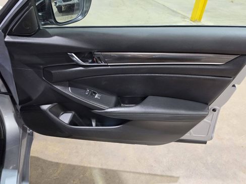 Used 2021 Honda Accord Sport image 26