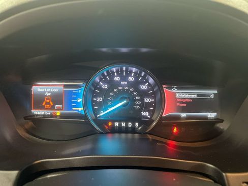 Used 2018 Ford Explorer Sport AWD/4WD image 12